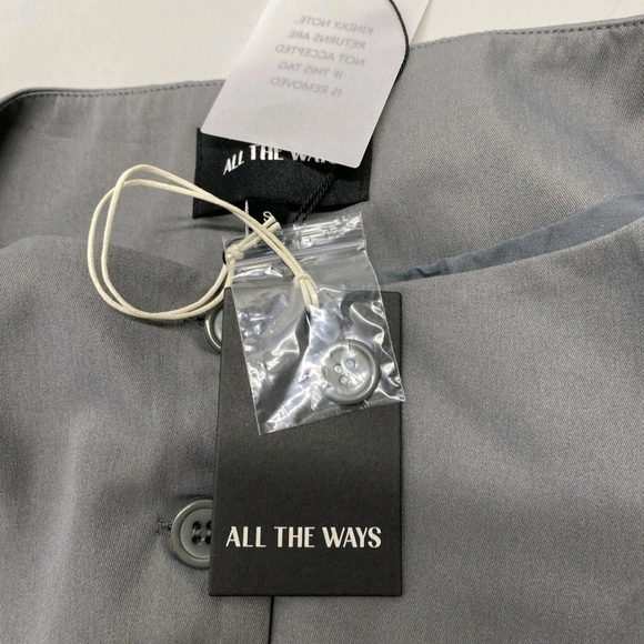 All THE WAYS Womens Moxie Mini Skirt & Vest Top Set Size Small Grey - Picture 8 of 10